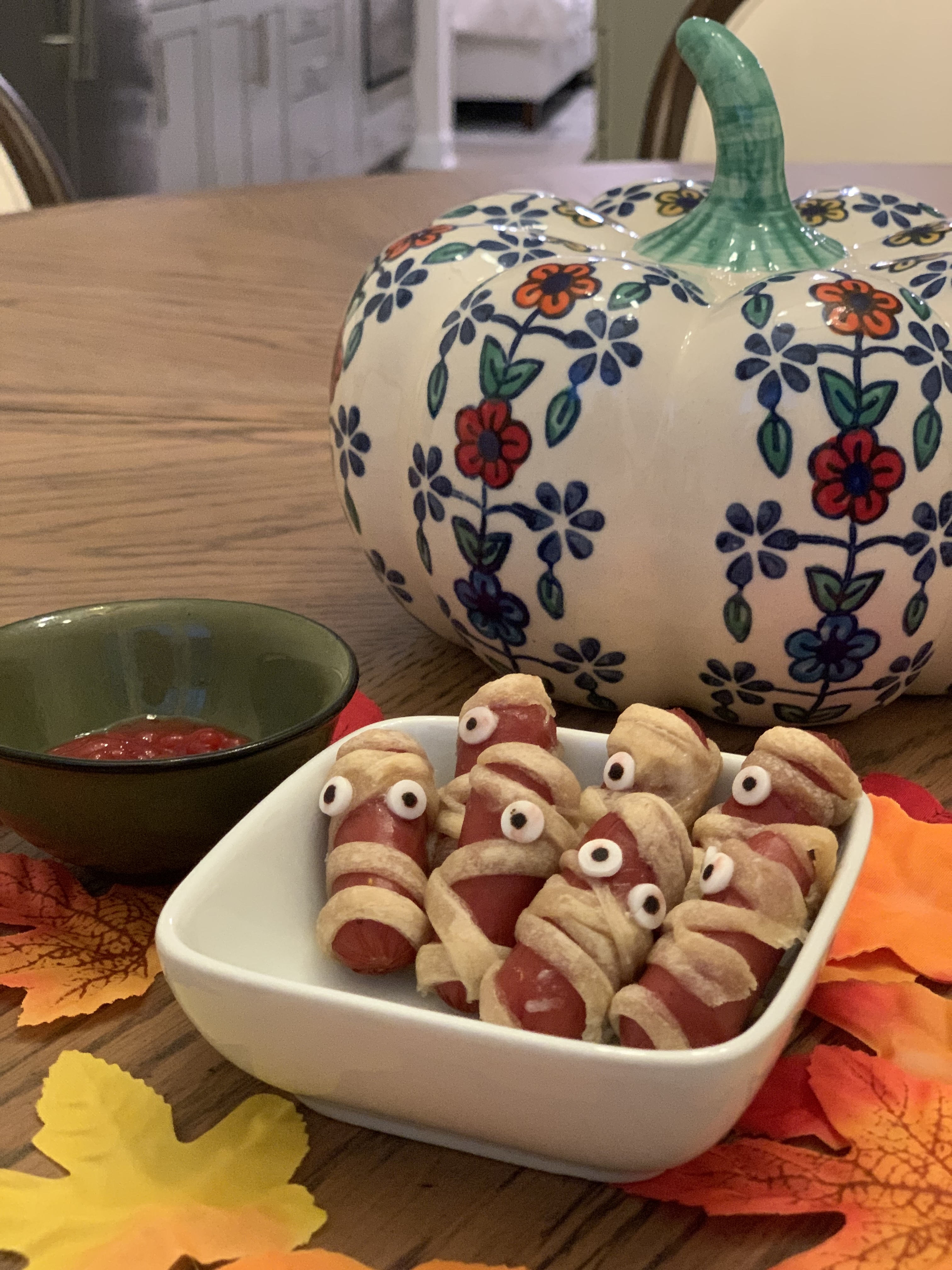 Mini Mummy Sausages